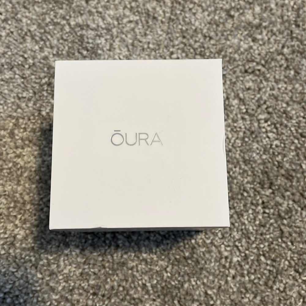 Oura ring NO CHARGER
